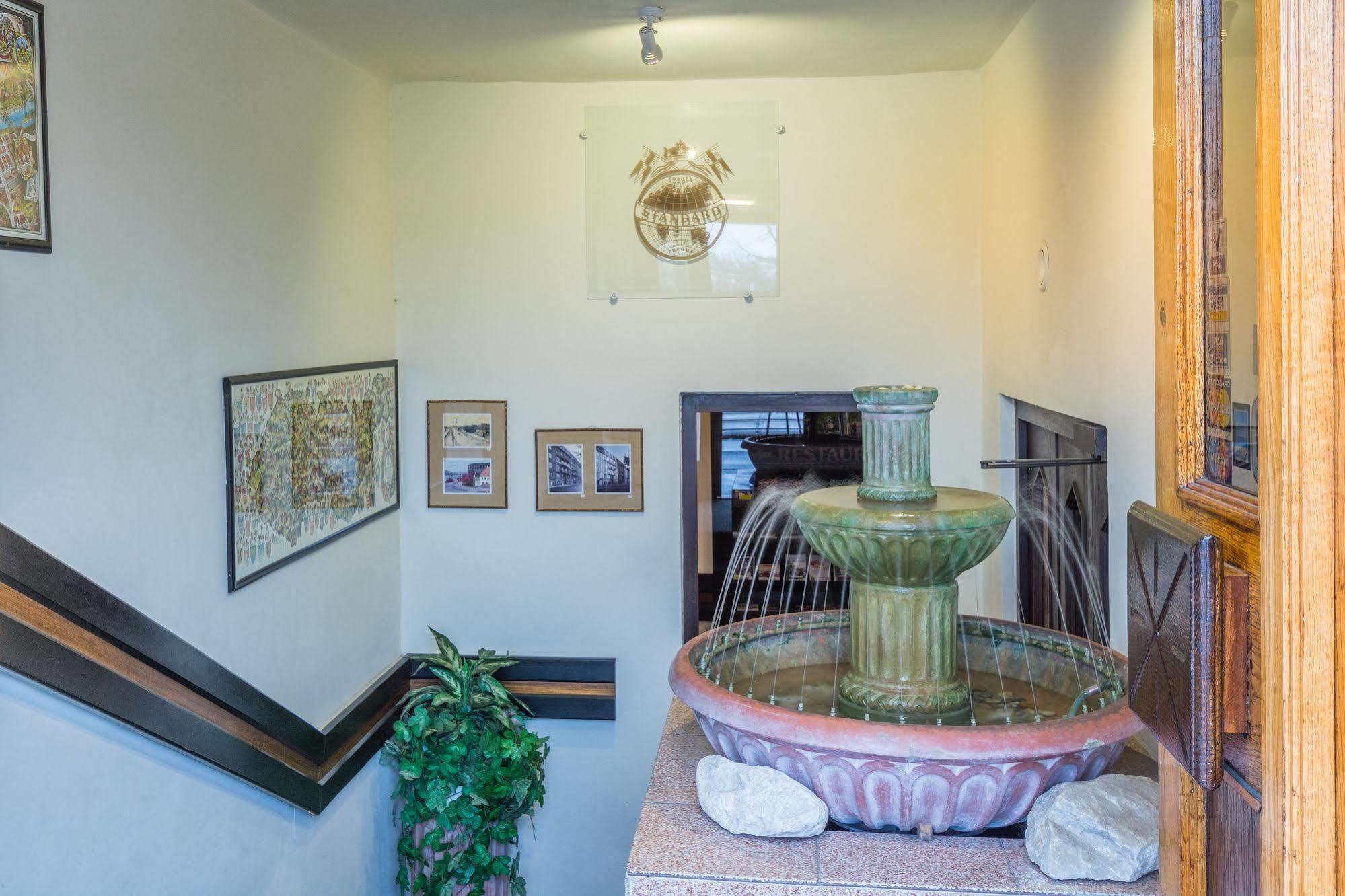 Hotel & Residence Royal Standard براغ المظهر الخارجي الصورة