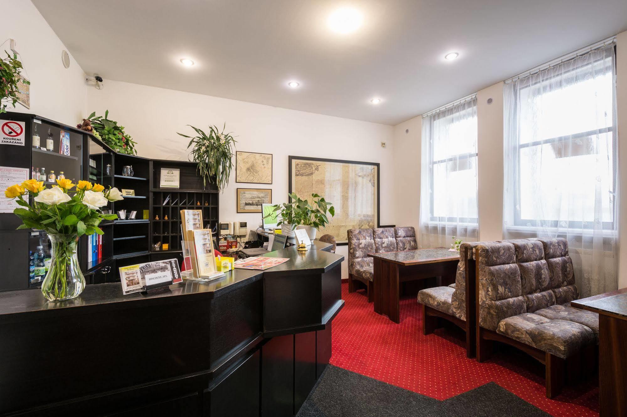 Hotel & Residence Royal Standard براغ المظهر الخارجي الصورة