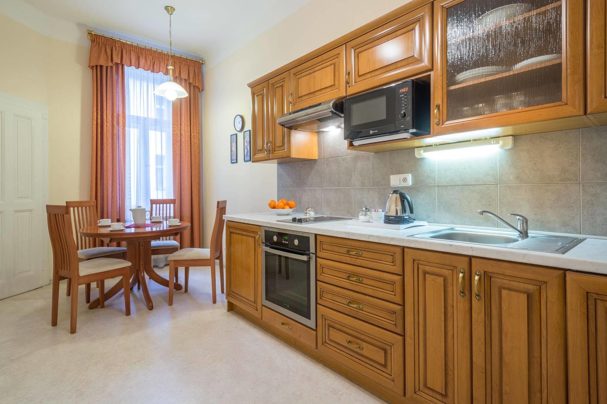 Hotel & Residence Royal Standard براغ المظهر الخارجي الصورة