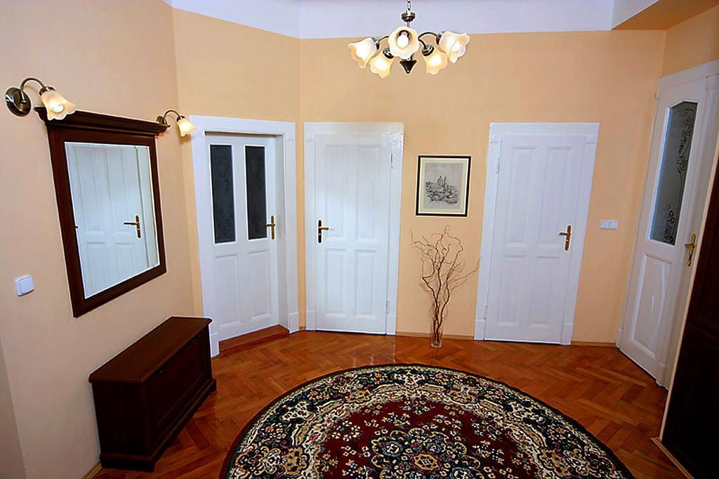 Hotel & Residence Royal Standard براغ الغرفة الصورة