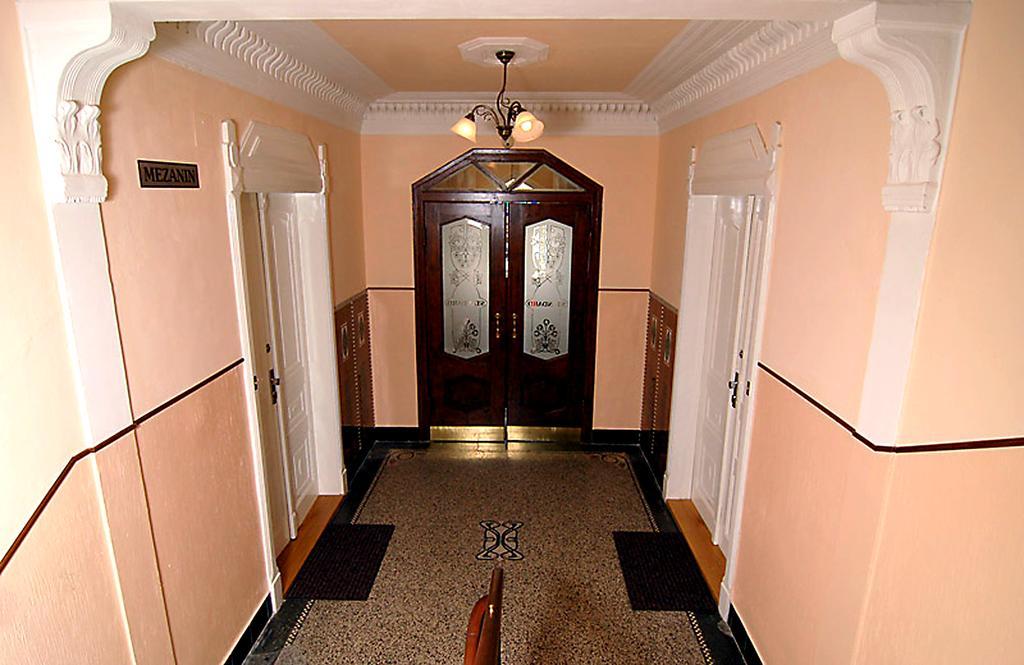 Hotel & Residence Royal Standard براغ المظهر الخارجي الصورة